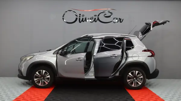 Peugeot 2008 1.6 BlueHDi Allure 6