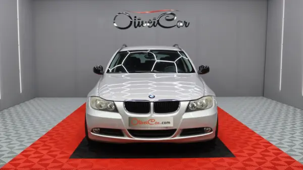 BMW 318 d Line Sport 8