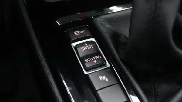 BMW X1 18 d sDrive xLine Auto 11