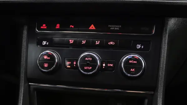 SEAT Leon 2.0 TDI FR S/S 22