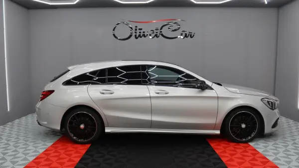 Mercedes-Benz CLA 220 d Shooting Brake AMG Line Aut. 2