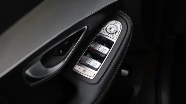 Mercedes-Benz C 200 d Station AMG Line 19