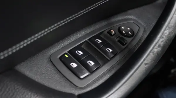 BMW X1 18 d sDrive xLine Auto 20