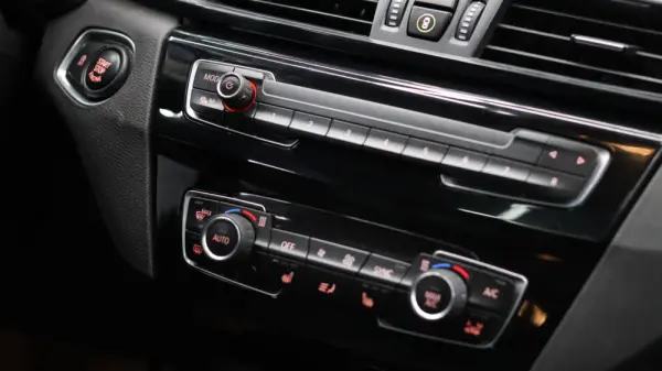 BMW X1 18 d sDrive Auto 18