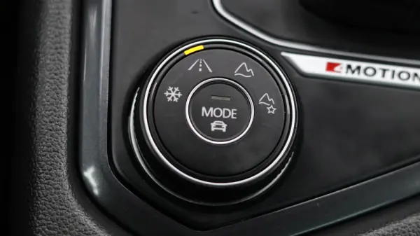 Volkswagen Tiguan 2.0 TDI Highline DSG 4Motion 15