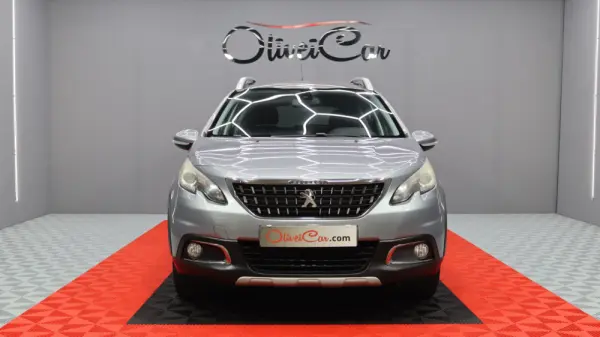 Peugeot 2008 1.6 BlueHDi Allure 8