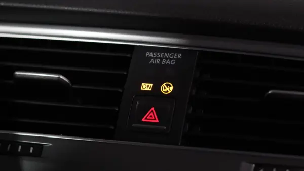 Volkswagen Golf 1.6 TDi R-Line 20