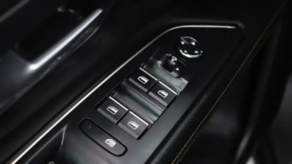 Peugeot 3008 1.5 BlueHDi GT Pack EAT8 21