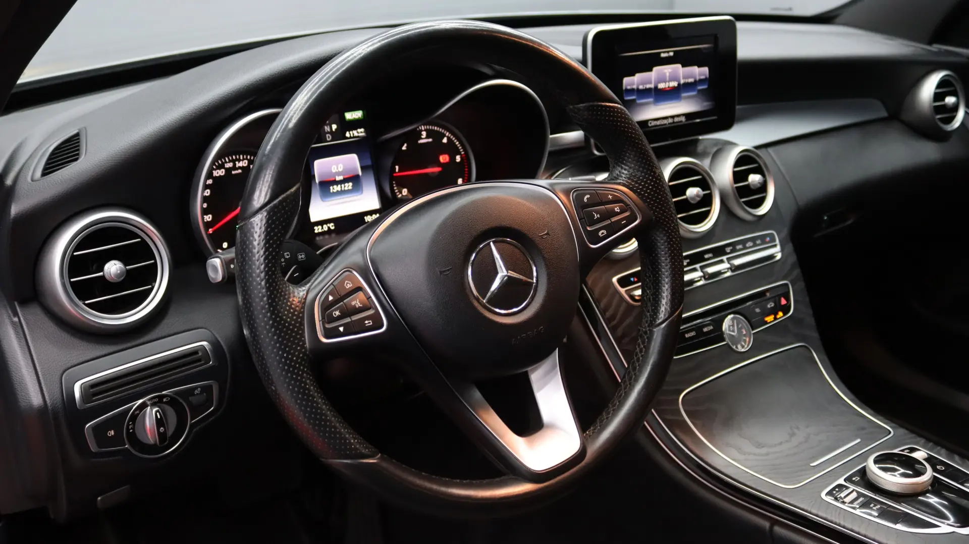 Mercedes-Benz C 300 BlueTEC Hybrid AMG Line 16