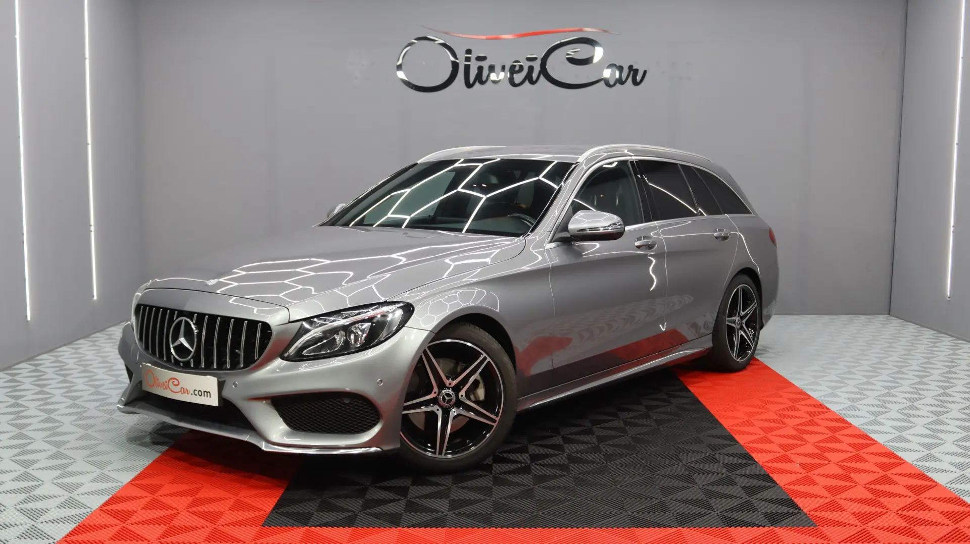 Mercedes-Benz C 300 BlueTEC Hybrid AMG Line 5