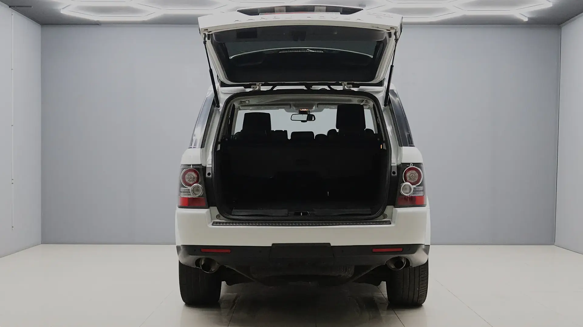 Land Rover Range Rover Sport 3.0 TDV6 HSE 8