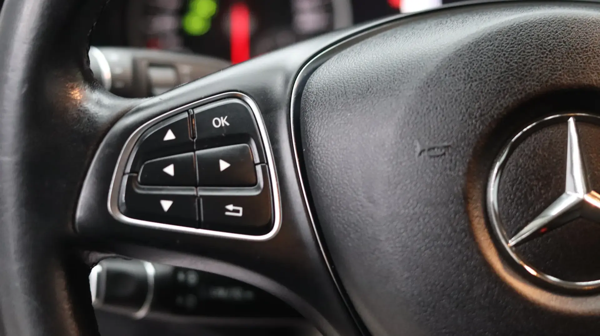 Mercedes-Benz A 180 CDI BlueEFFICIENCY Edition Style 16