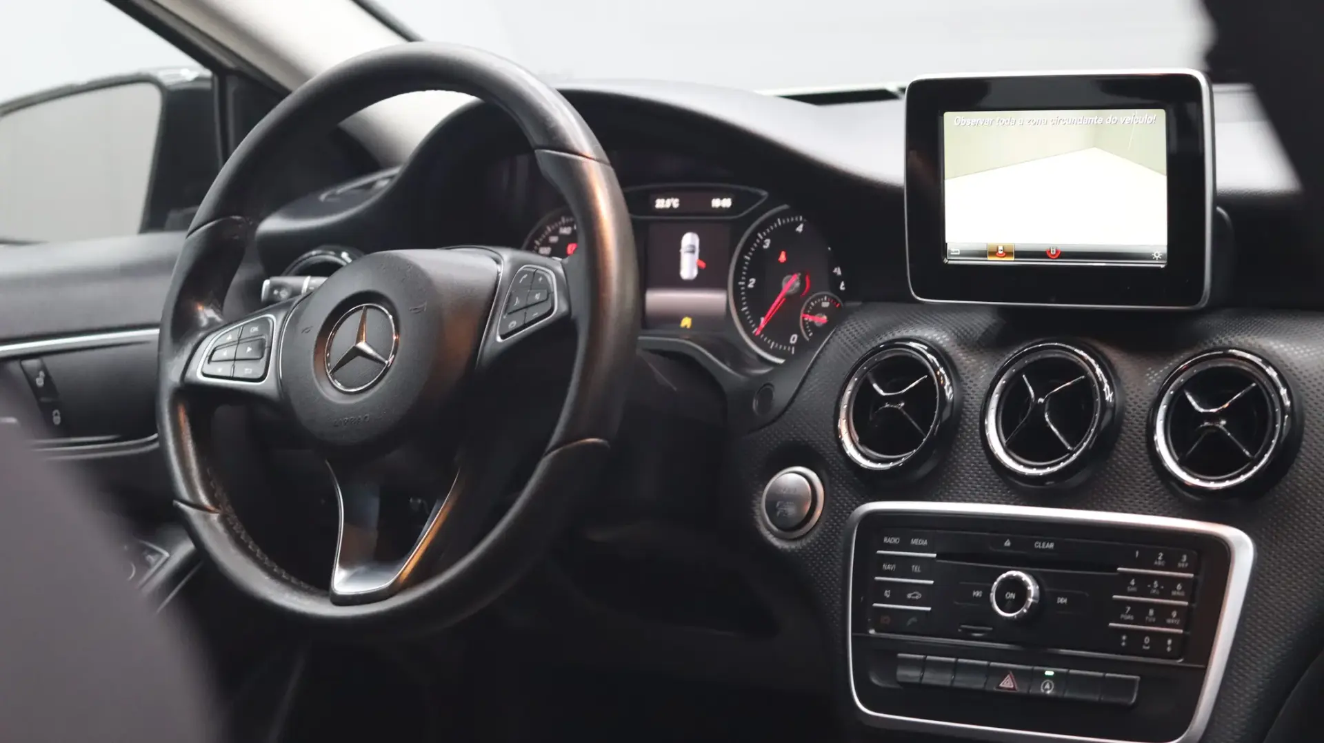 Mercedes-Benz A 180 CDI BlueEFFICIENCY Edition Style 22