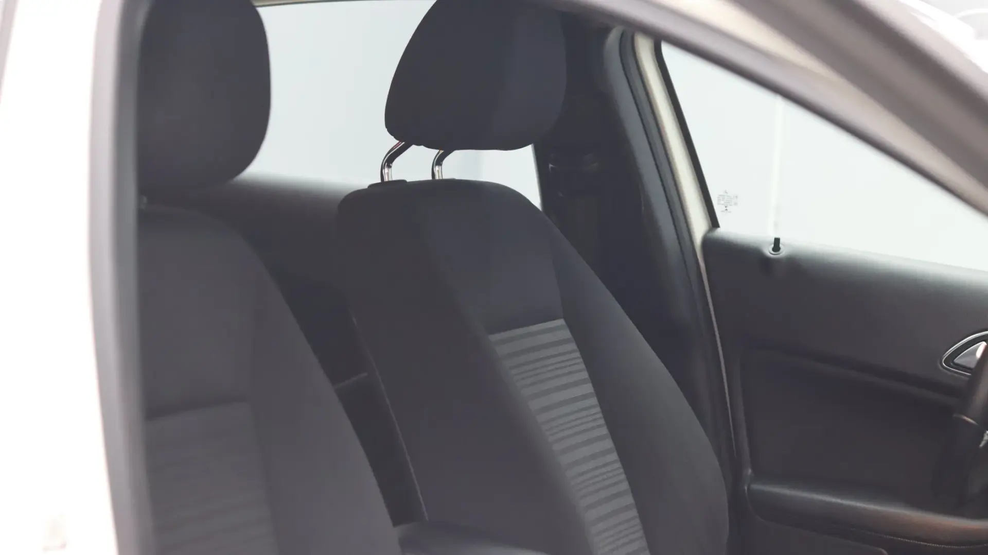 Mercedes-Benz A 180 CDI BlueEFFICIENCY Edition Style 28