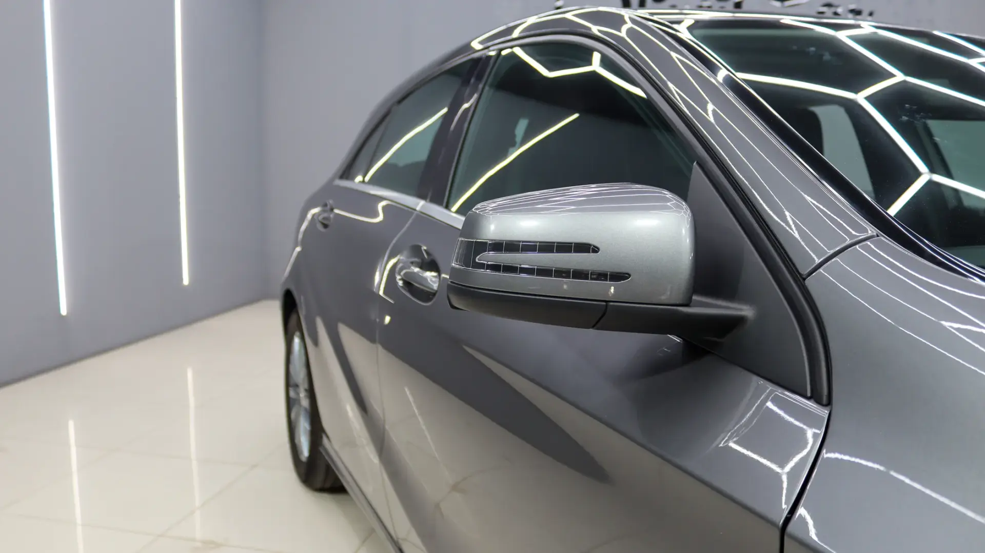 Mercedes-Benz A 180 d Urban 5