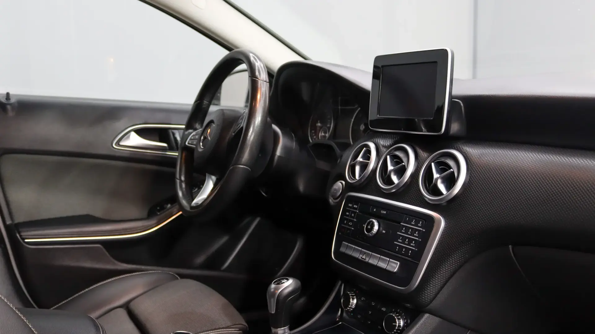 Mercedes-Benz A 180 d Urban 28