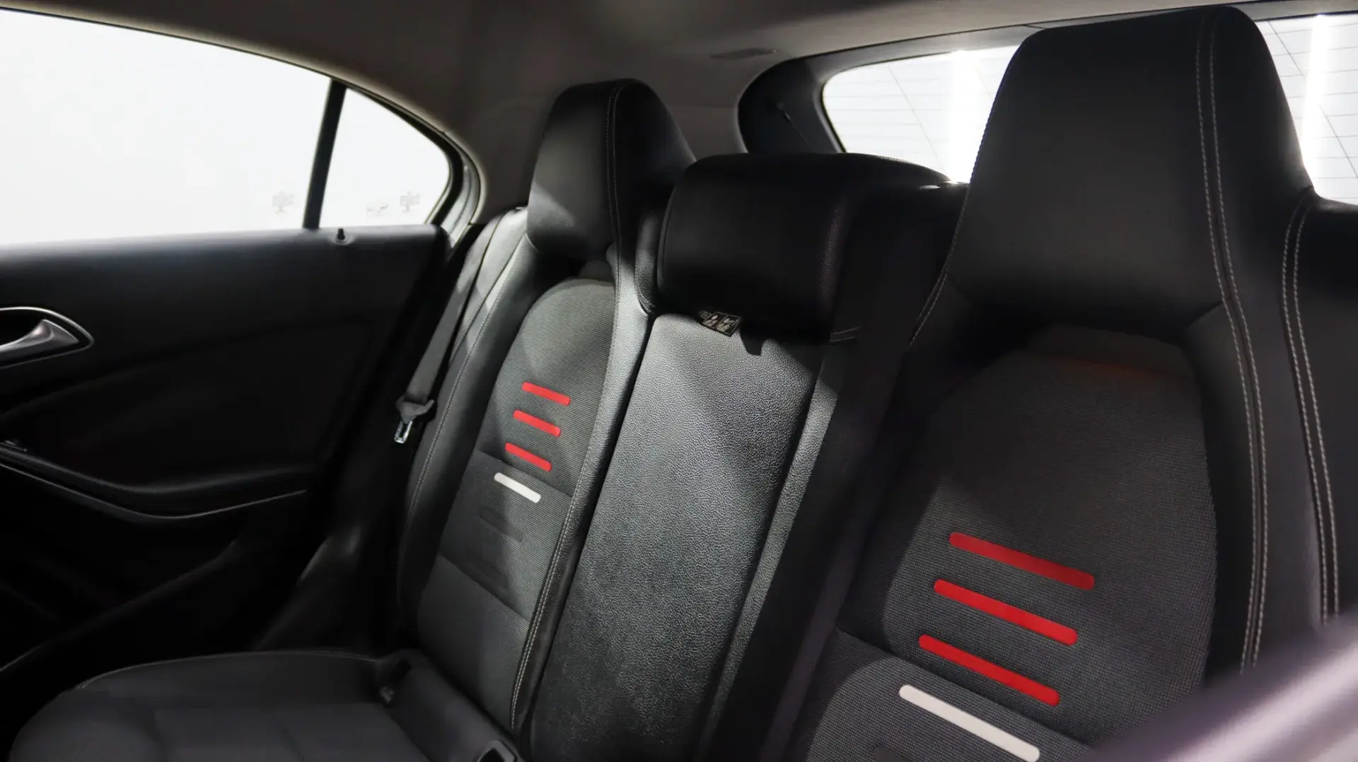 Mercedes-Benz A 180 d Urban 31