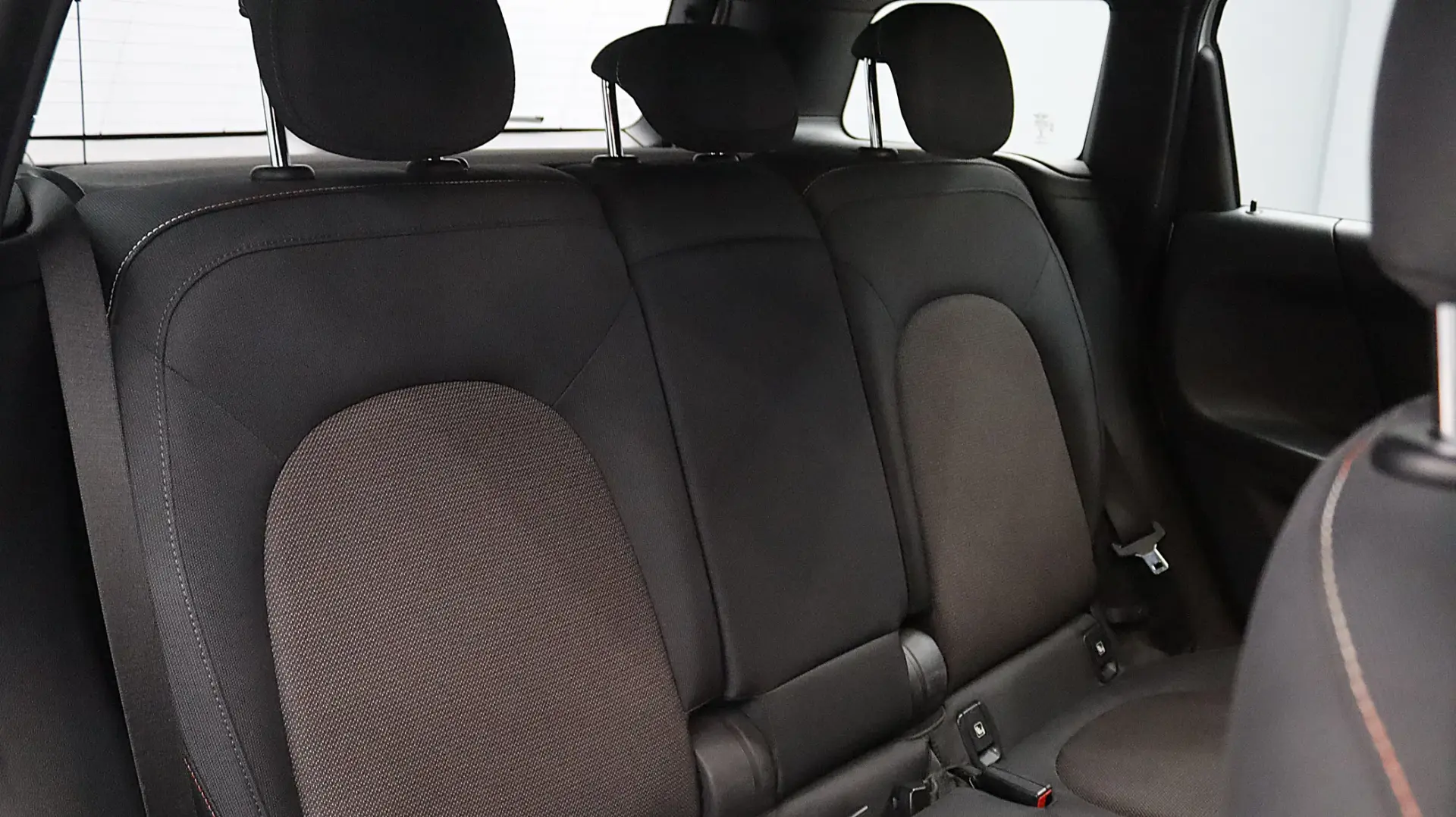 MINI Countryman One D 23