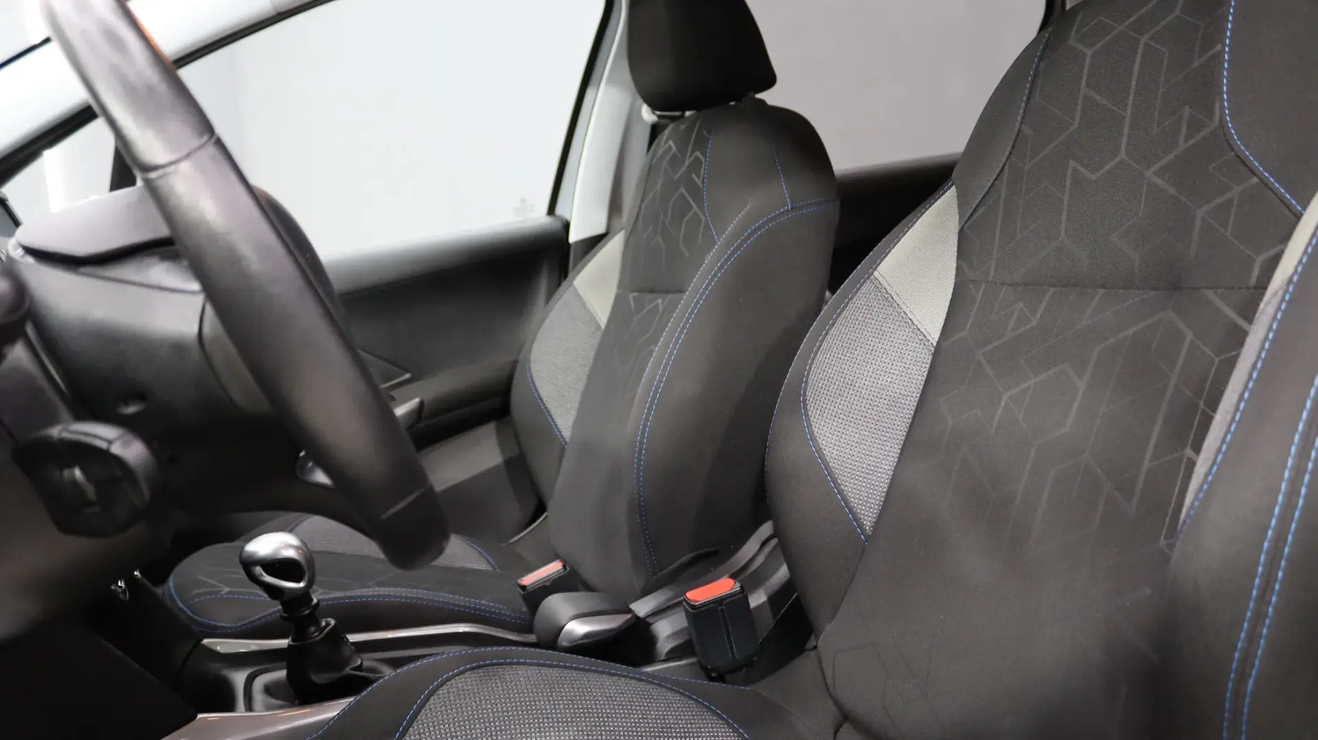 Peugeot 2008 1.5 BlueHDi Style 16