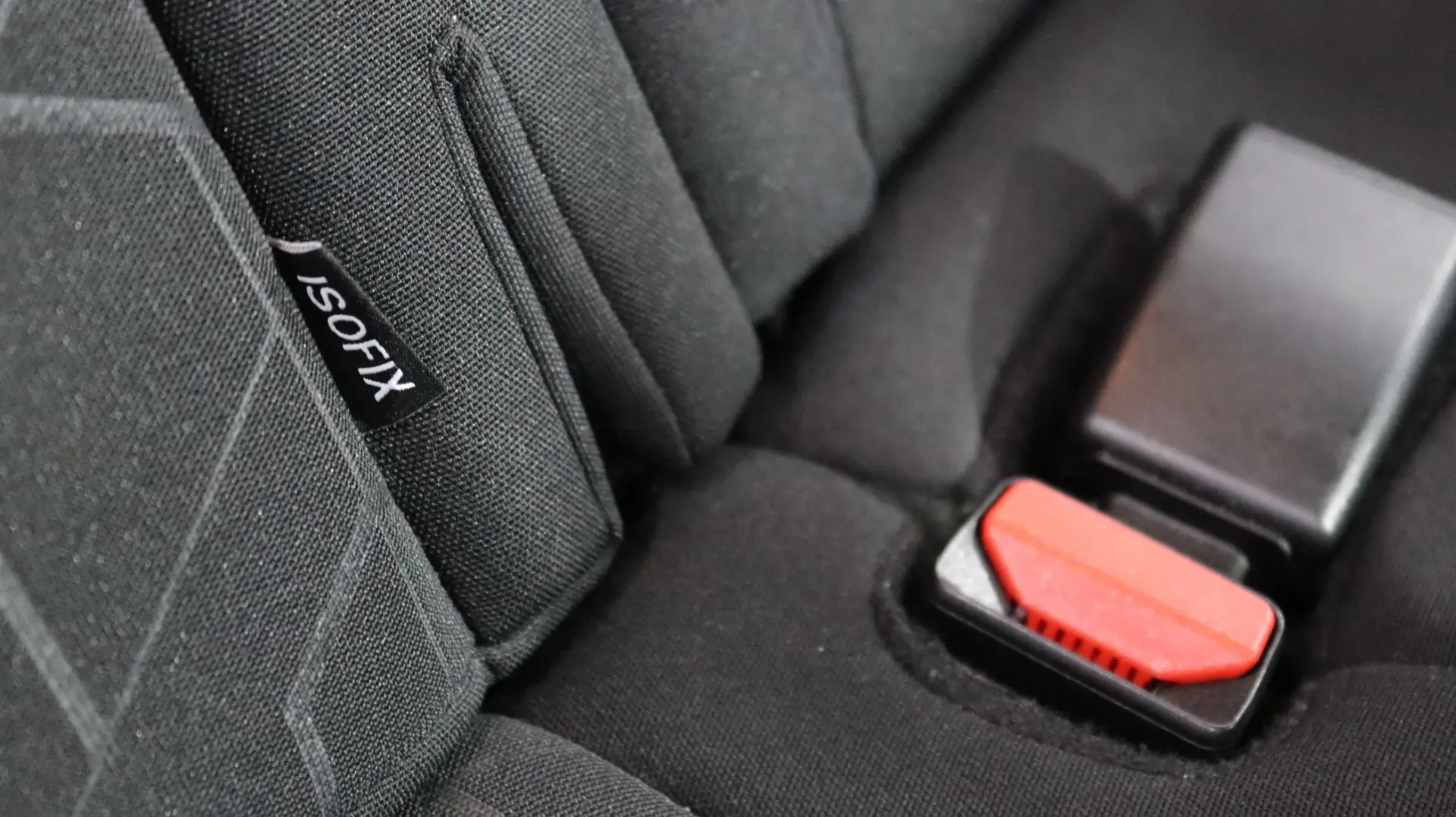 Peugeot 2008 1.5 BlueHDi Style 18