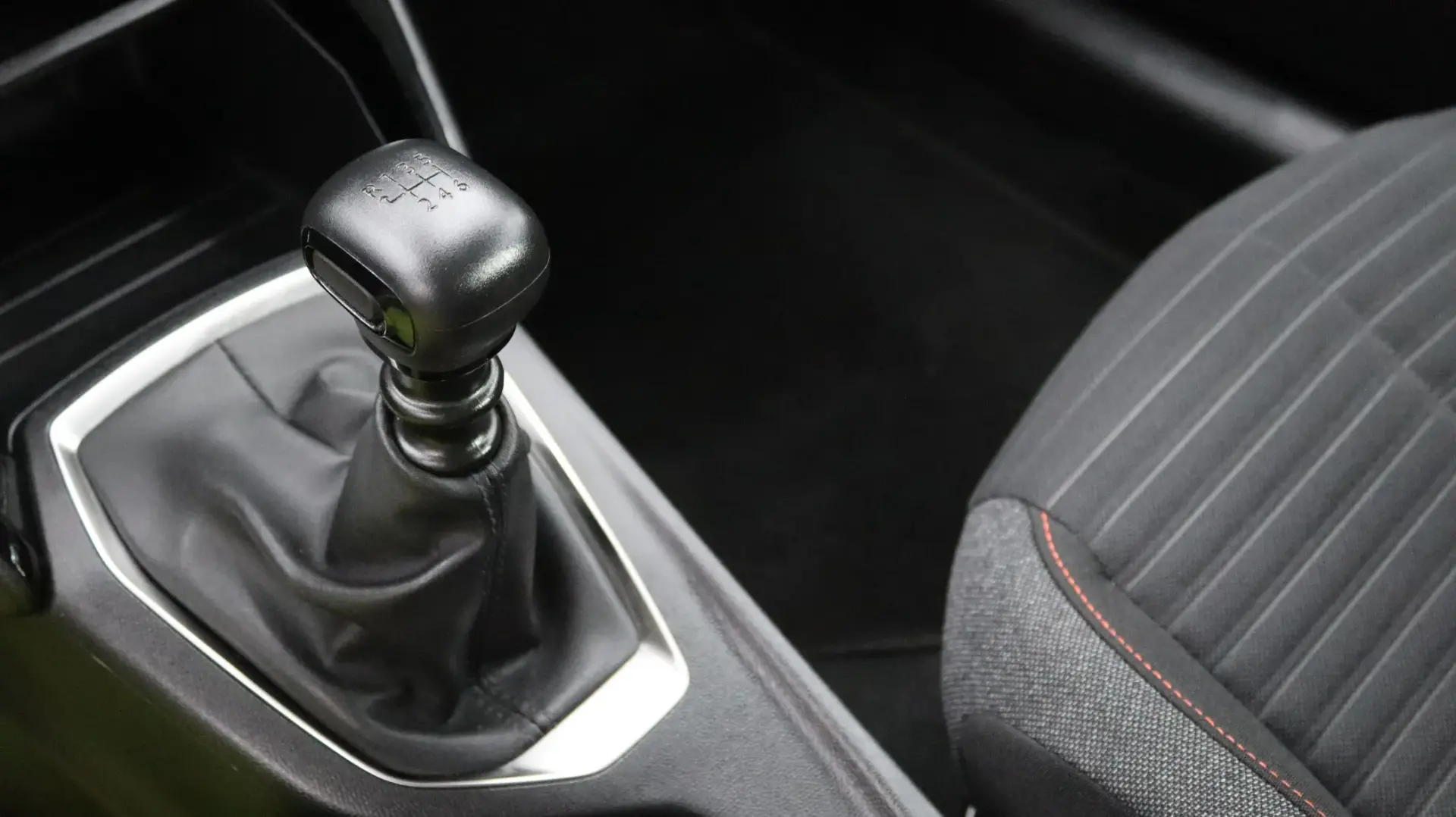 Peugeot 208 1.5 BlueHDi Active Pack 17