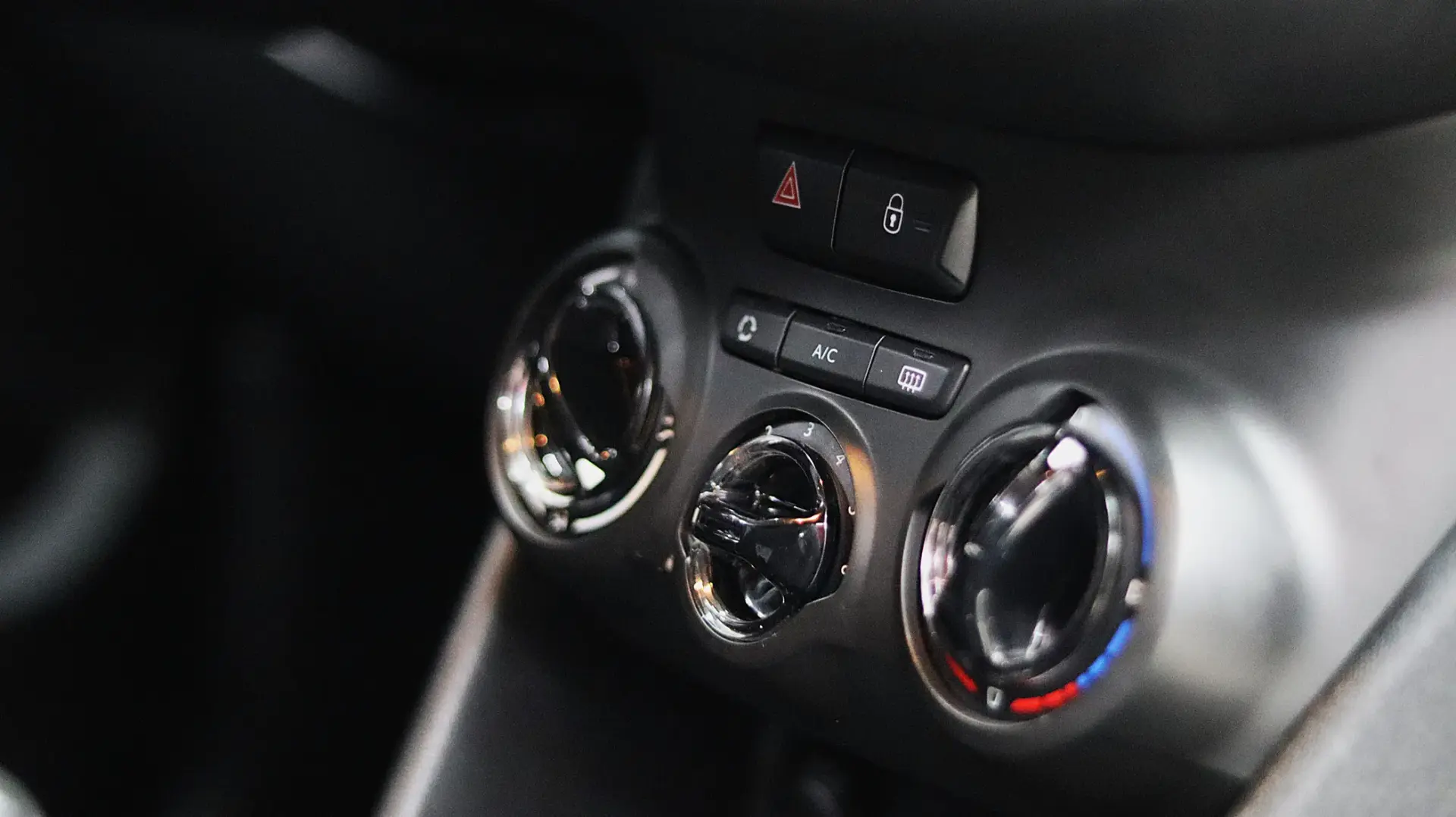 Peugeot 208 1.2 PureTech Style 16