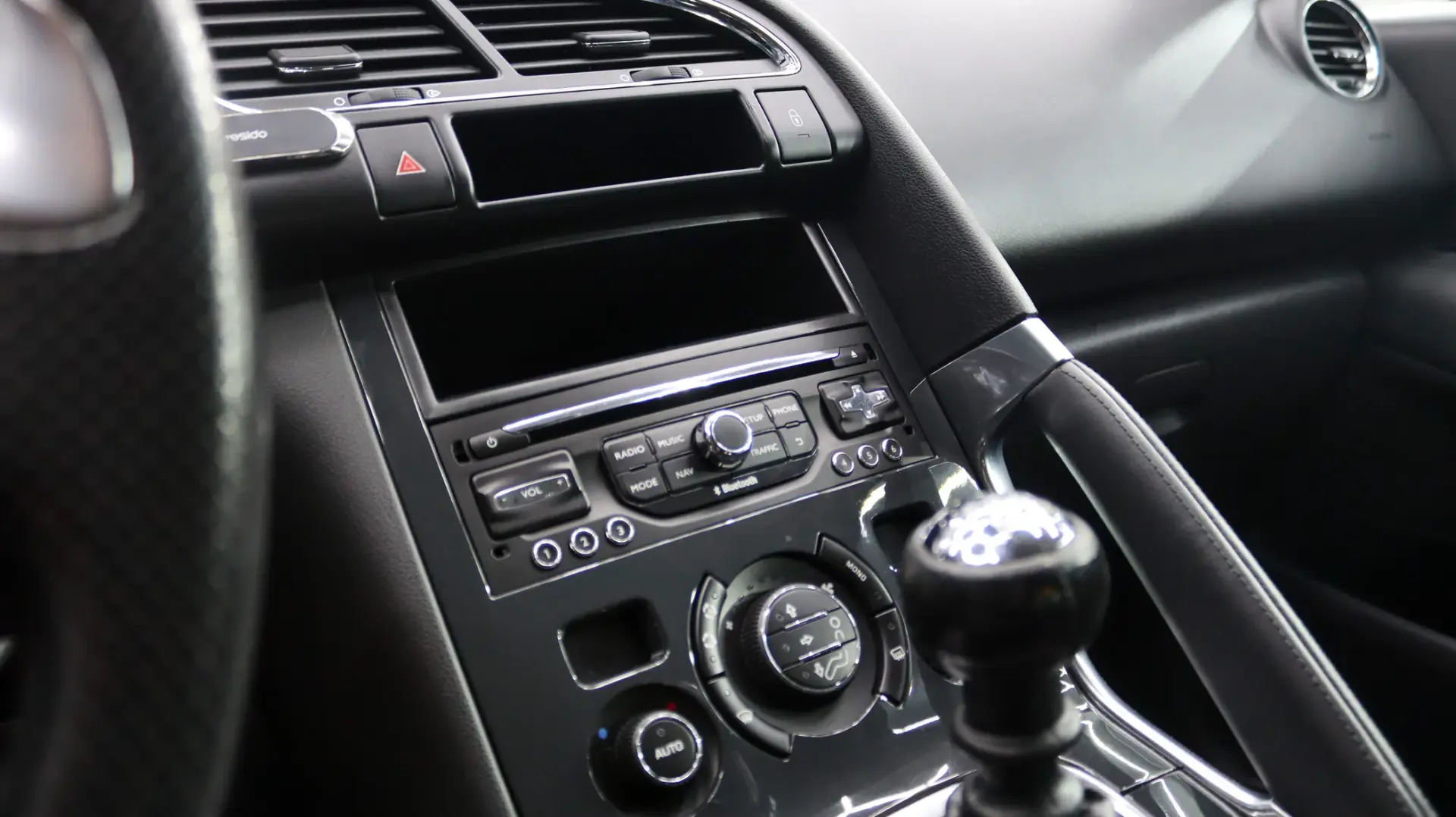 Peugeot 3008 1.6 BlueHDi Access 8