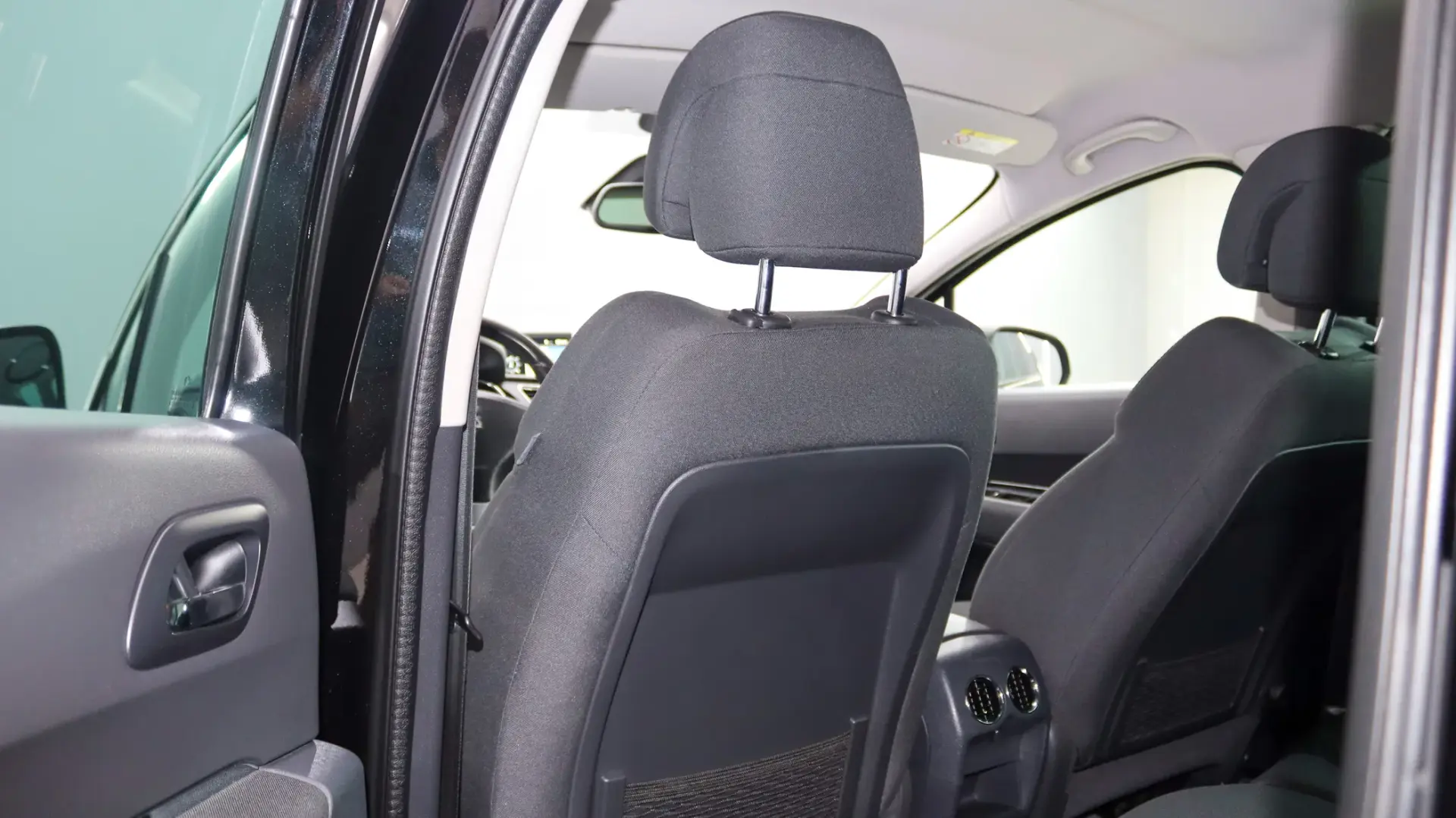 Peugeot 3008 1.6 BlueHDi Access 14