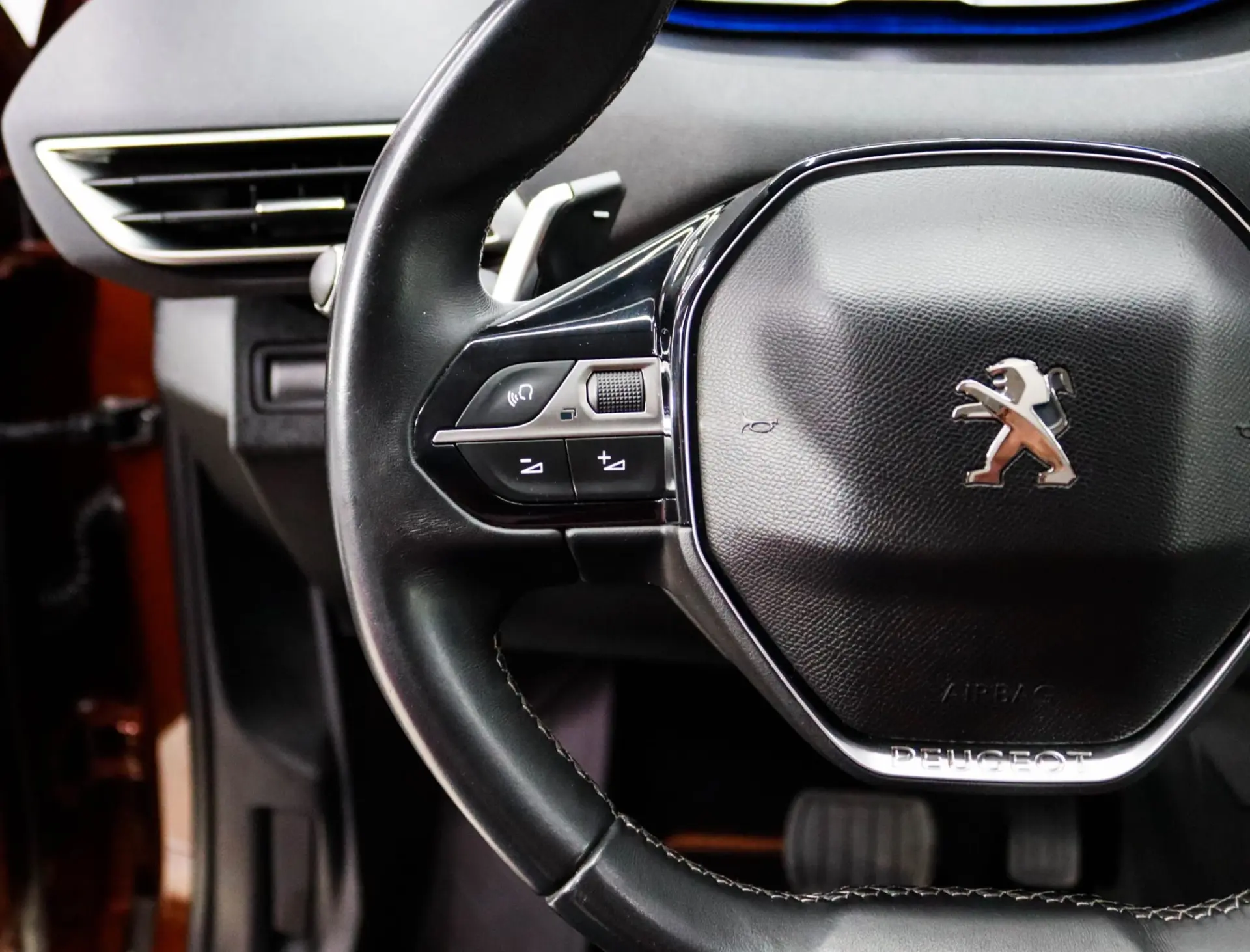 Peugeot 3008 1.6 BlueHDi Allure EAT6 19