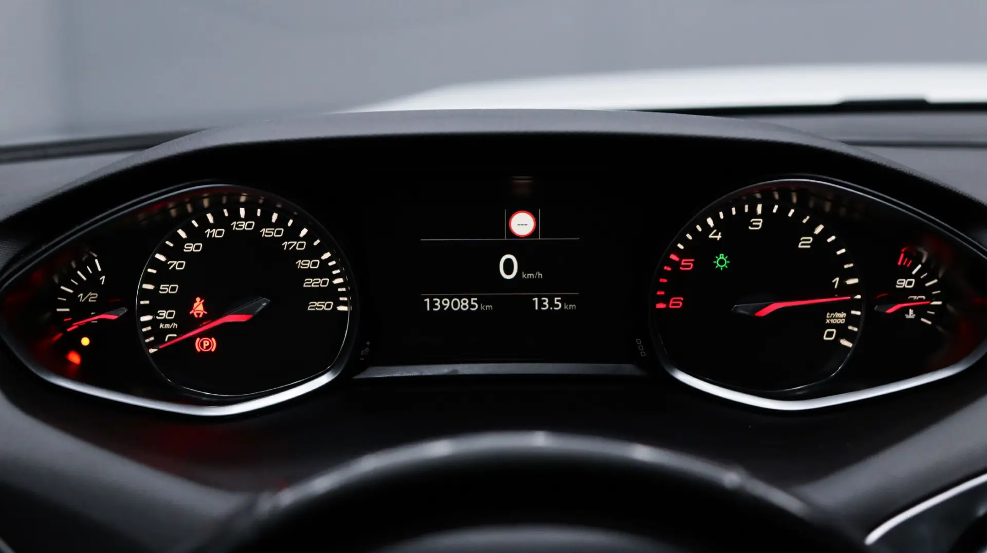 Peugeot 308 SW 1.5 BlueHDi Allure Pack 24