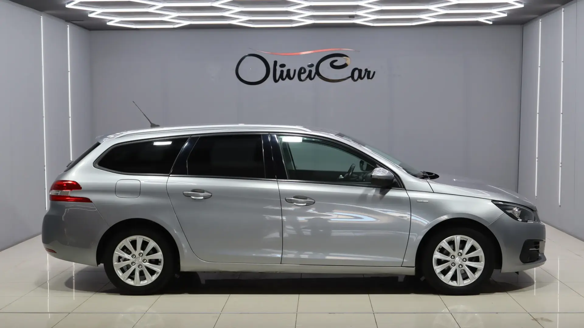 Peugeot 308 SW 1.5 BlueHDi Style 4