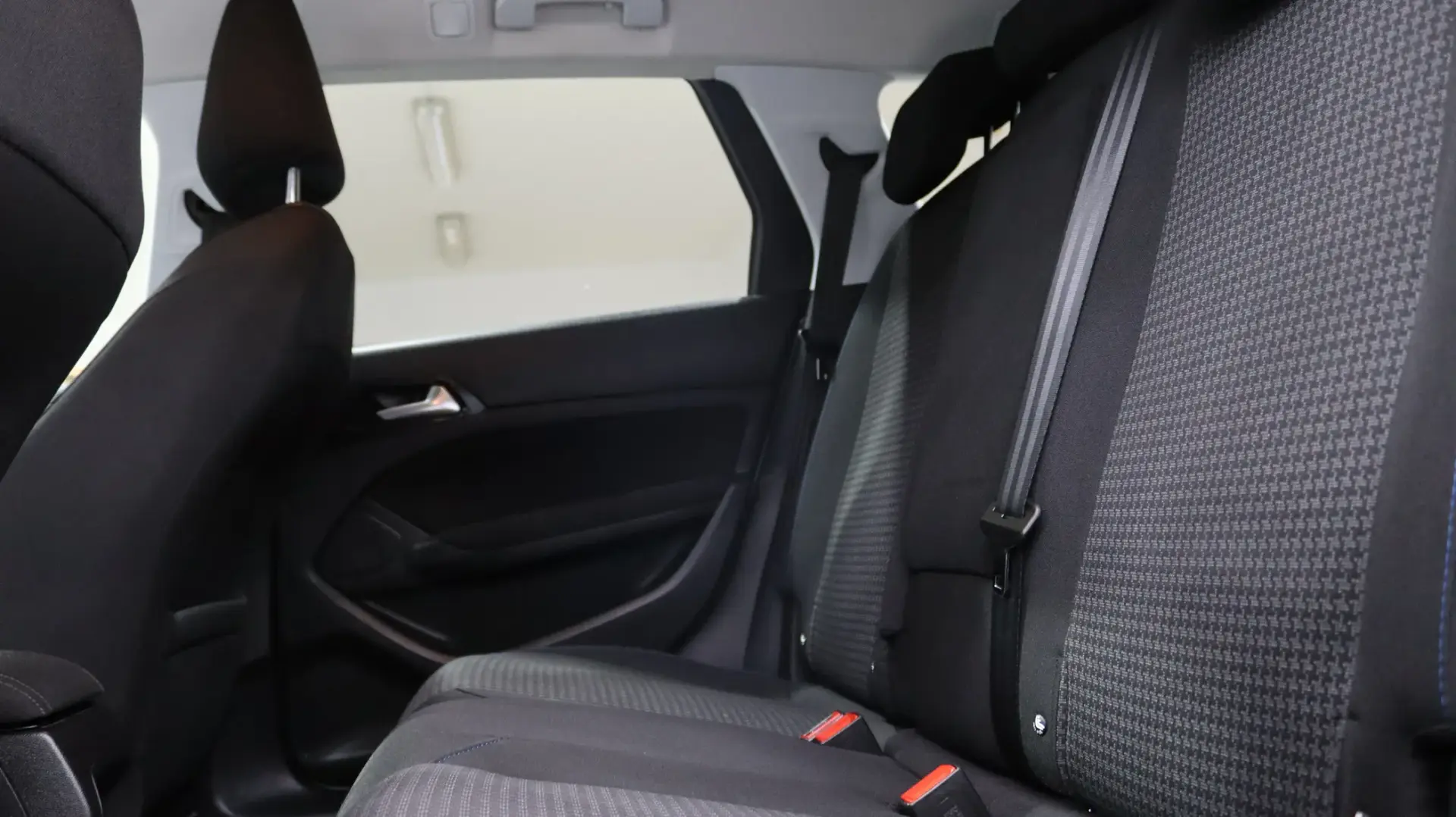 Peugeot 308 SW 1.5 BlueHDi Style 17