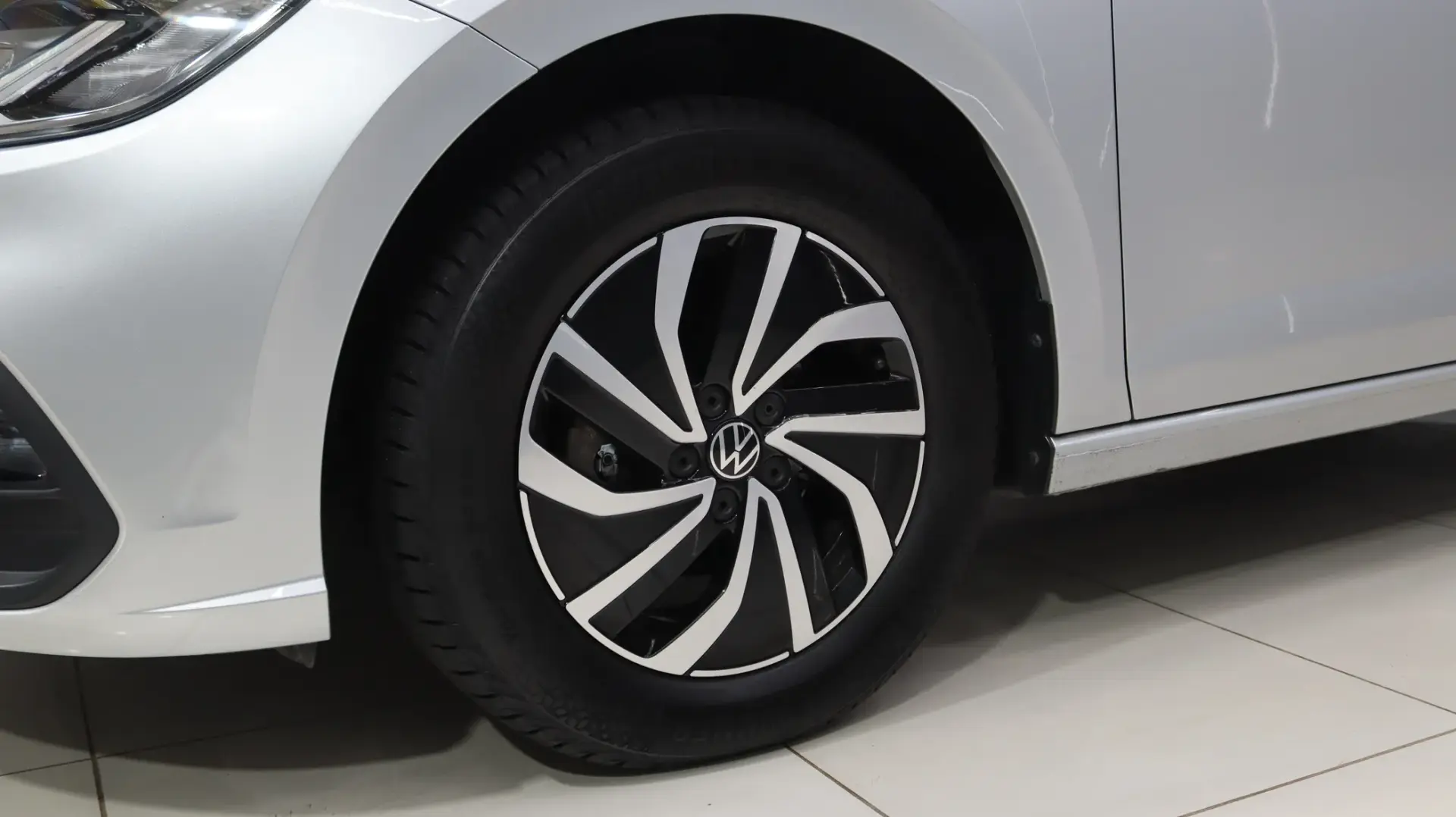 Volkswagen Polo 1.0 TSI Life 10