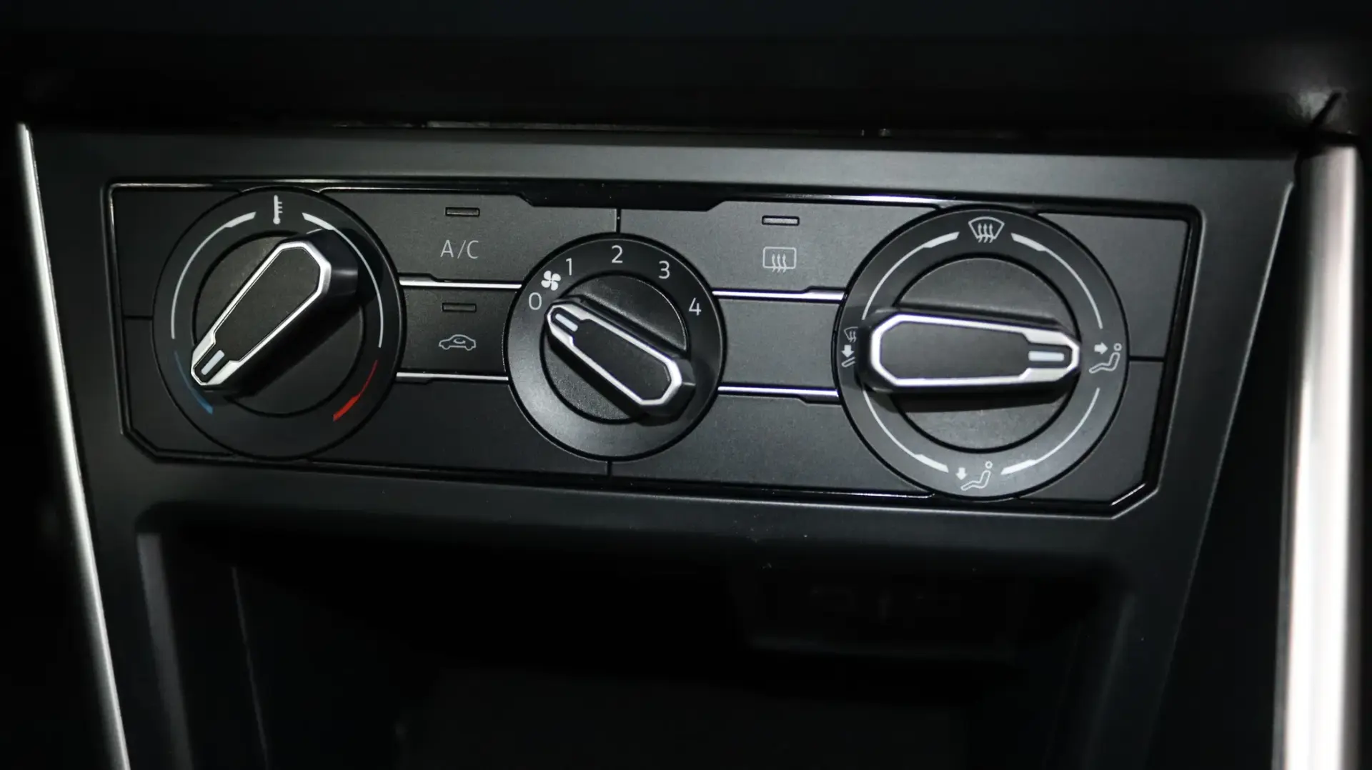 Volkswagen Polo 1.0 TSI Life 17