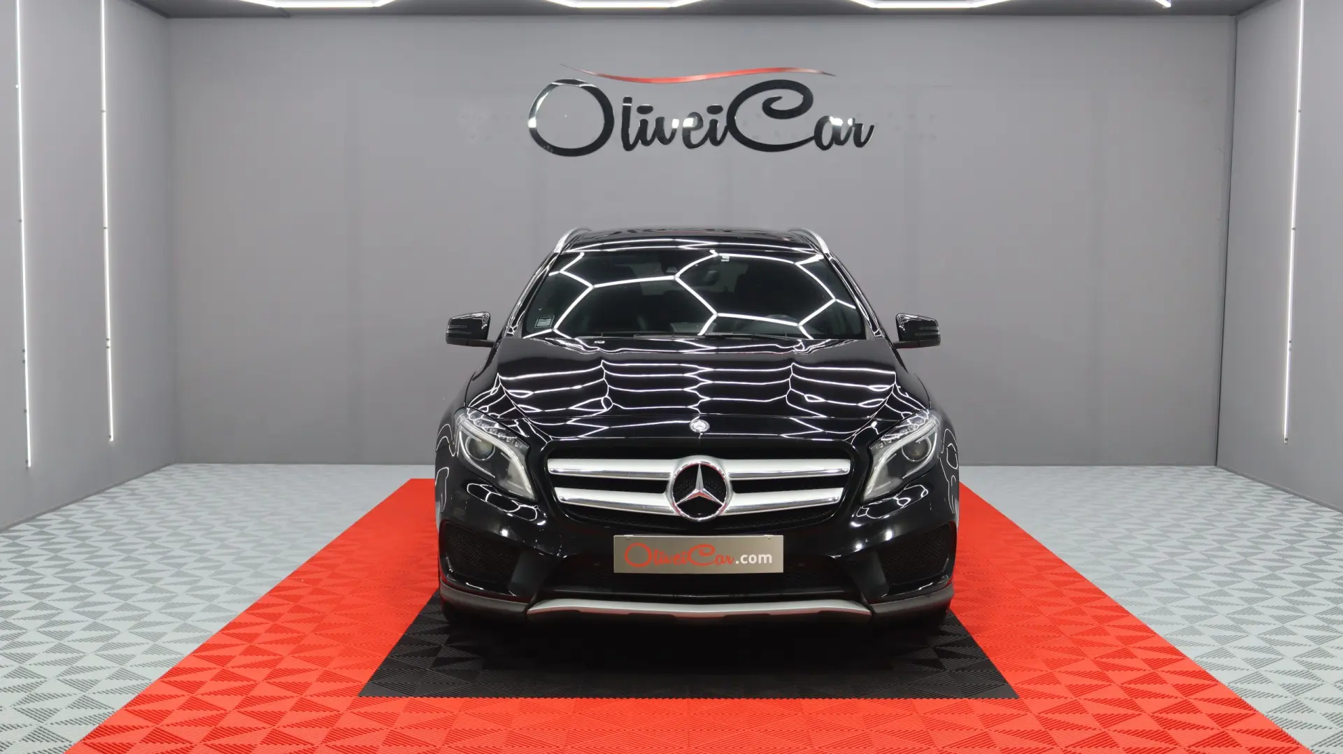 Mercedes-Benz GLA 220 d 4Matic 7G-DCT AMG Line 8