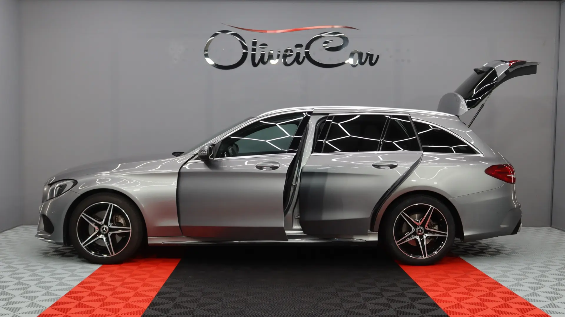 Mercedes-Benz C 300 BlueTEC Hybrid AMG Line 7