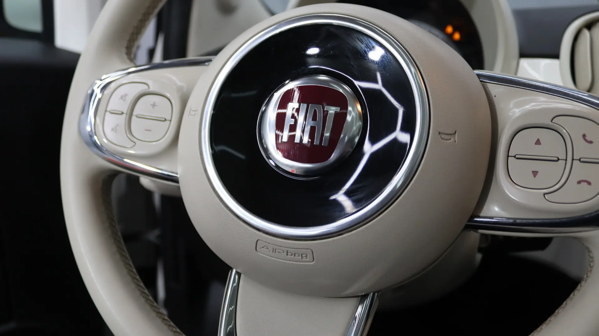 Fiat 500 1.0 Hybrid Dolcevita 13