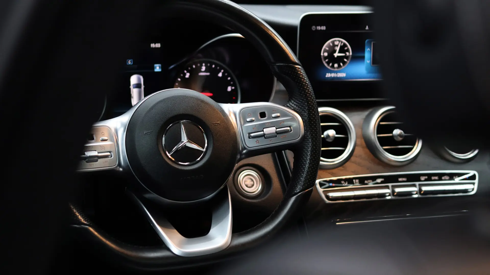 Mercedes-Benz C 200 d Station AMG Line 13