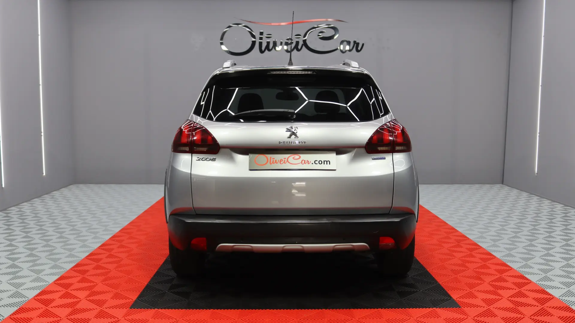 Peugeot 2008 1.6 BlueHDi Allure 4