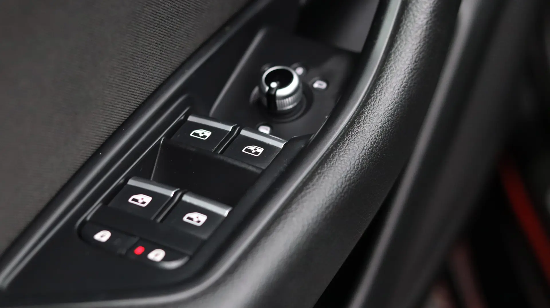 Audi A4 Avant 35 TDI S tronic 18