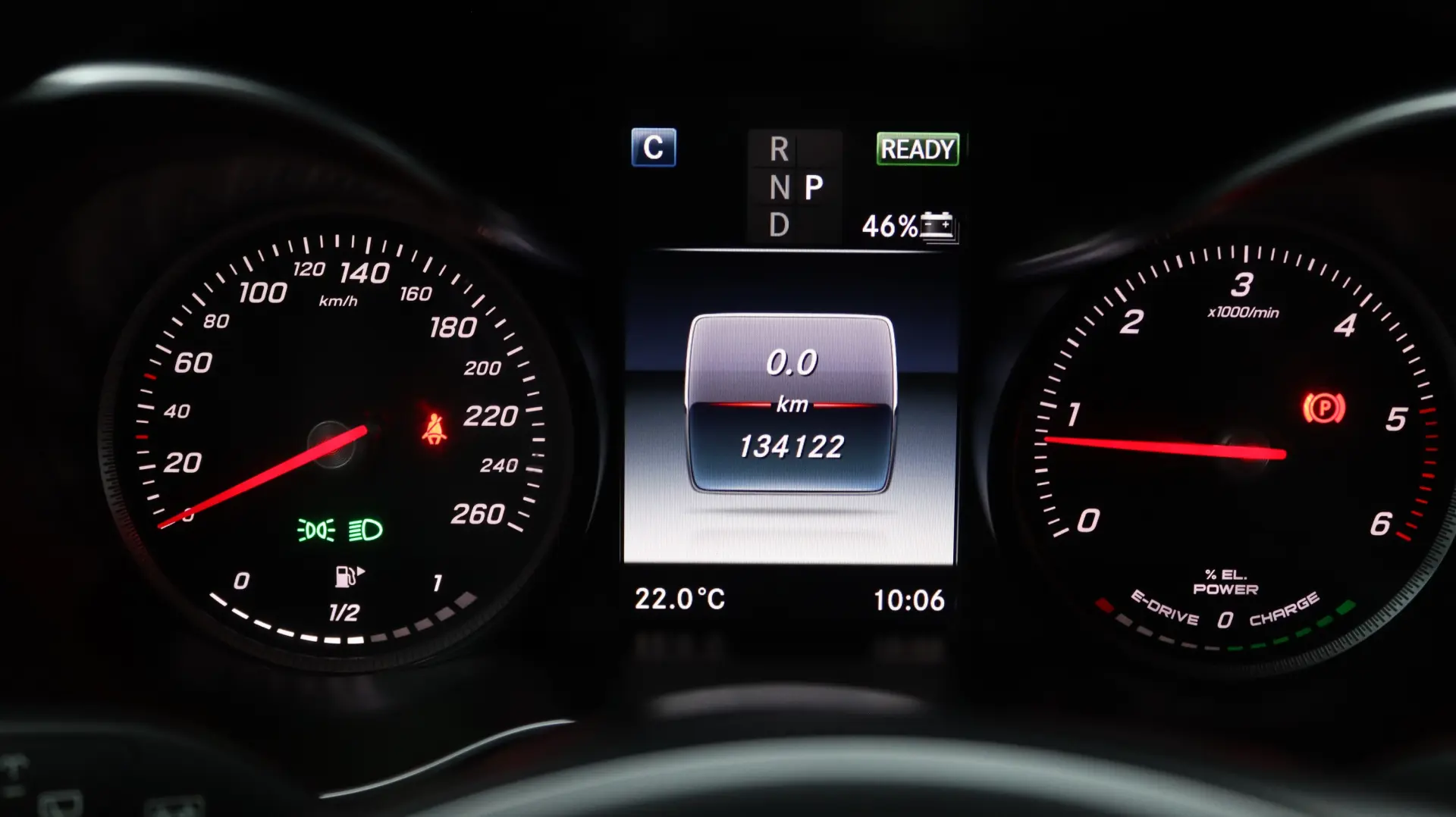 Mercedes-Benz C 300 BlueTEC Hybrid AMG Line 12