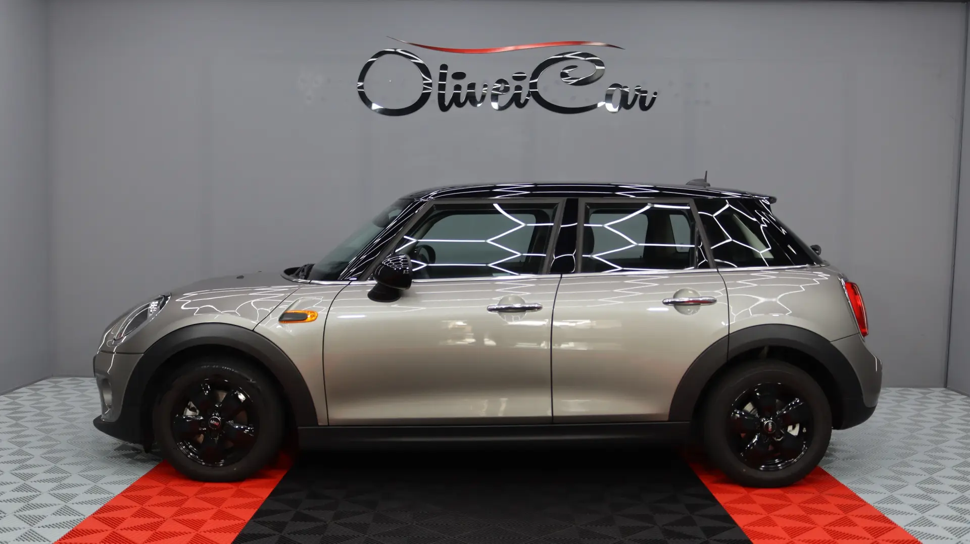 MINI 5 Portas One D 9