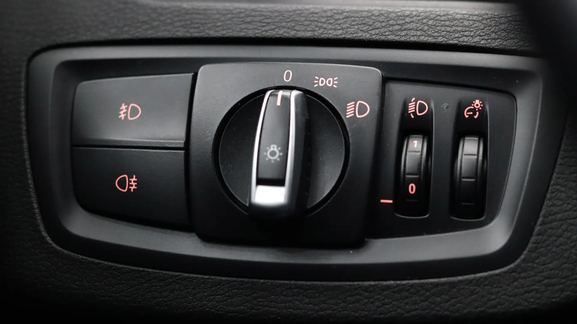 BMW X1 18 d sDrive Auto 13