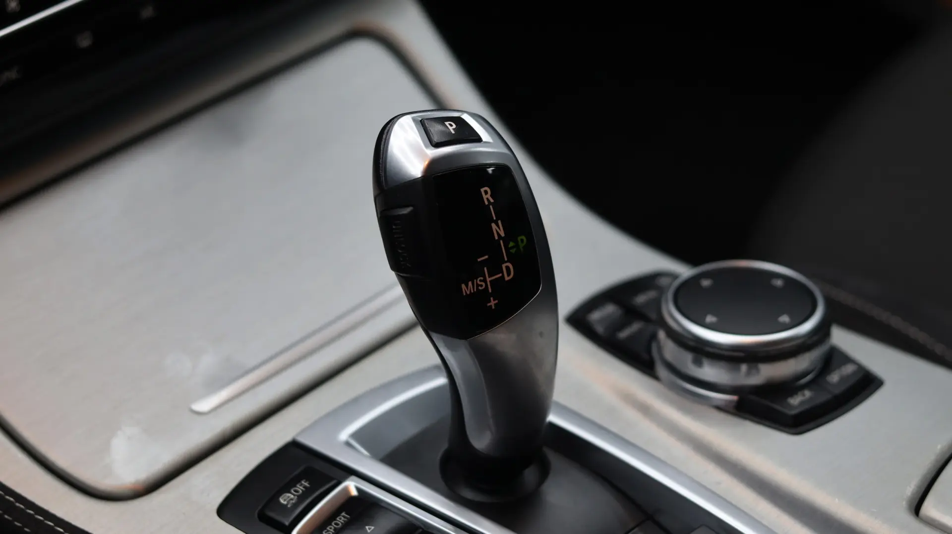 BMW 520 d Pack M Auto 17