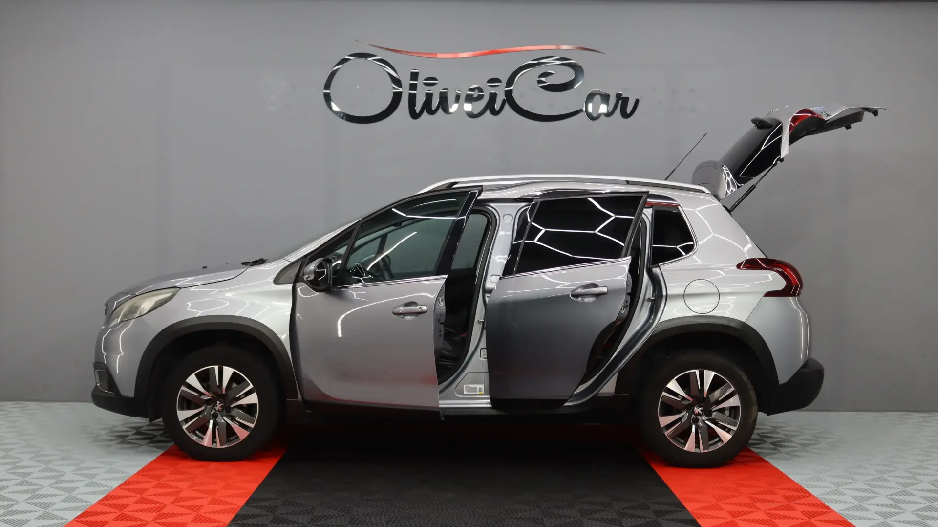 Peugeot 2008 1.6 BlueHDi Allure 6
