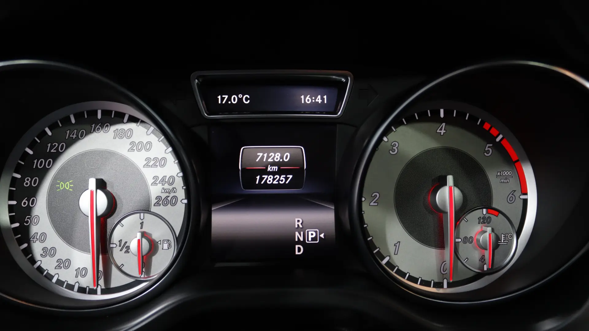 Mercedes-Benz CLA 220 CDI AMG Sport Aut. 14