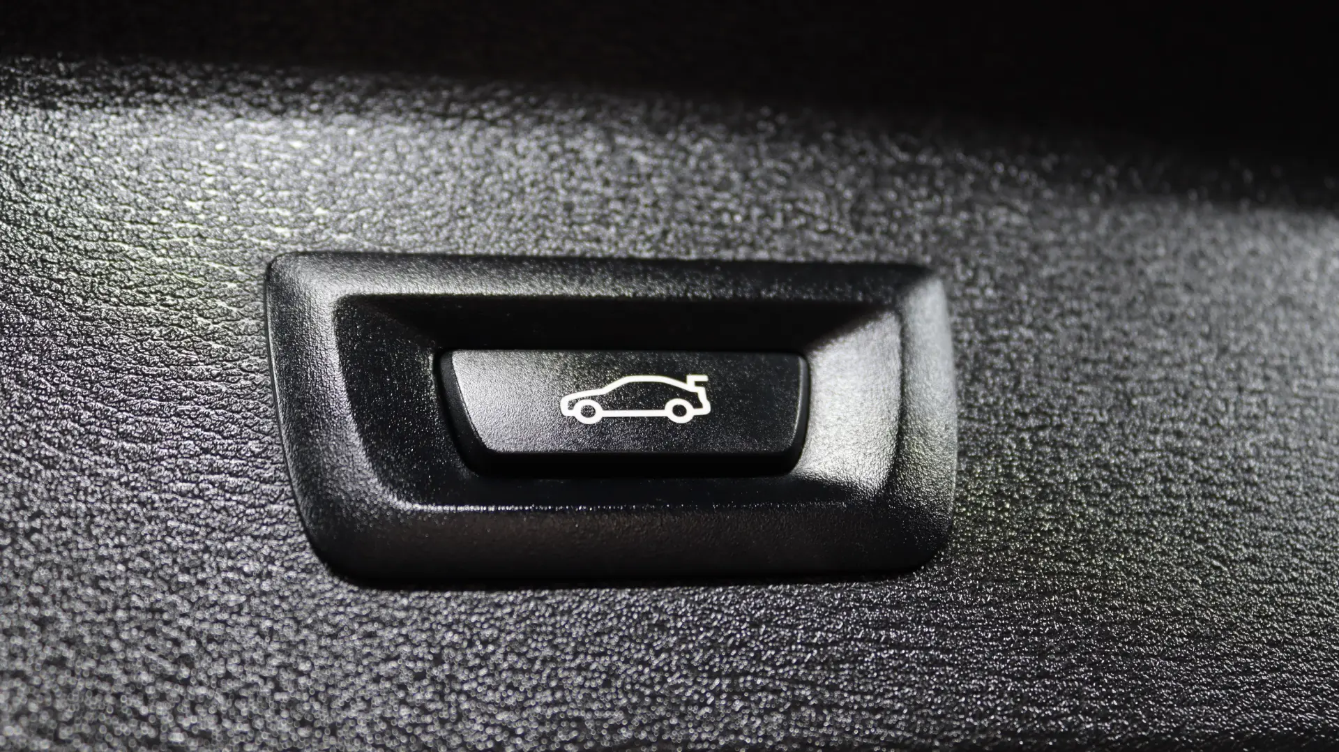 BMW X1 18 d sDrive xLine Auto 22