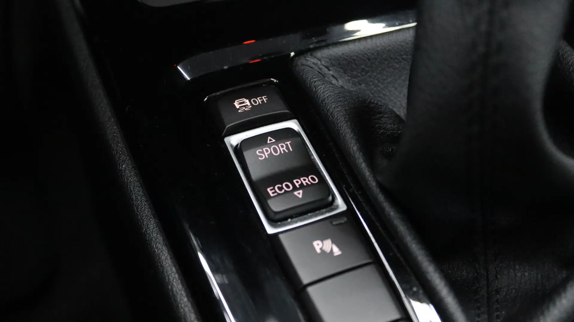 BMW X1 18 d sDrive xLine Auto 11