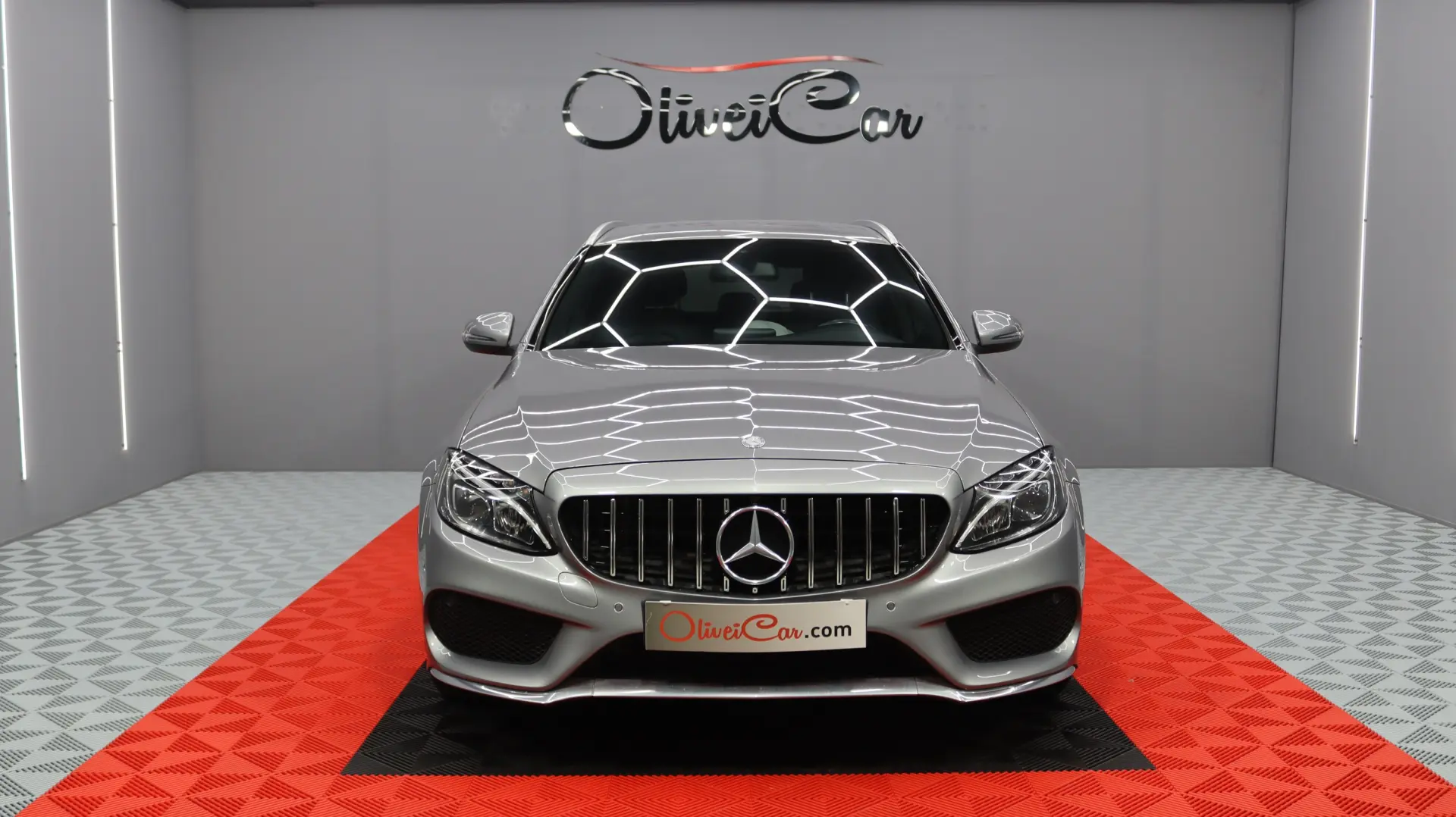 Mercedes-Benz C 300 BlueTEC Hybrid AMG Line 8