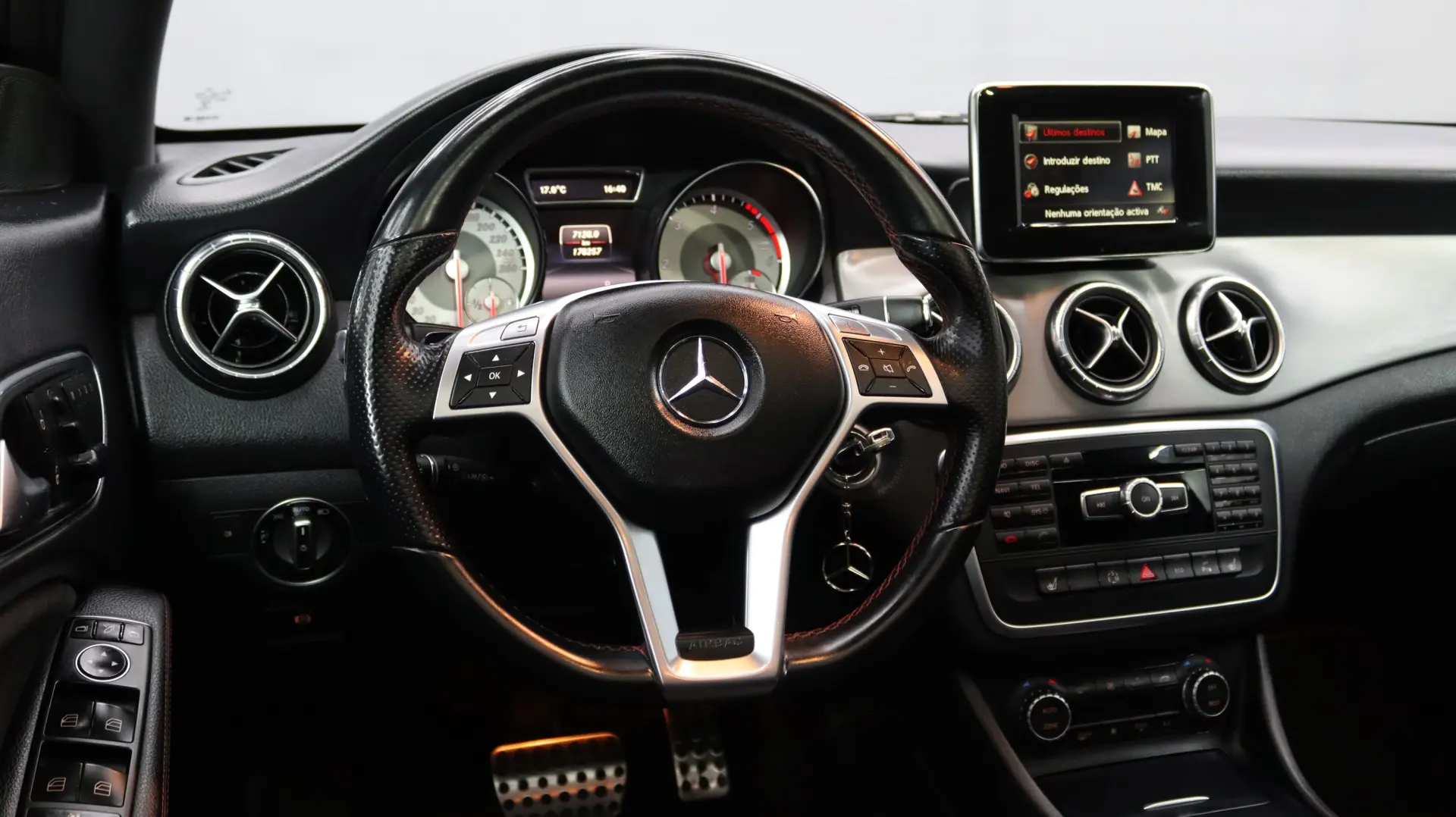 Mercedes-Benz CLA 220 CDI AMG Sport Aut. 13